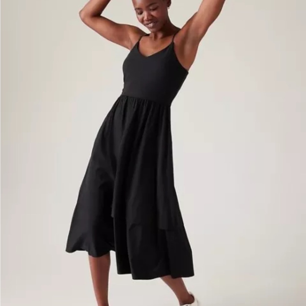 Athleta Black Elation V Neck Hybrid Dress (sz L)